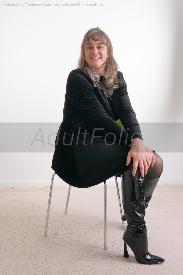 https://www.adultfolio.com/images/watermark/1000198.jpg