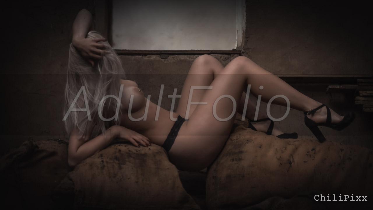 https://www.adultfolio.com/images/watermark/1071438.jpg