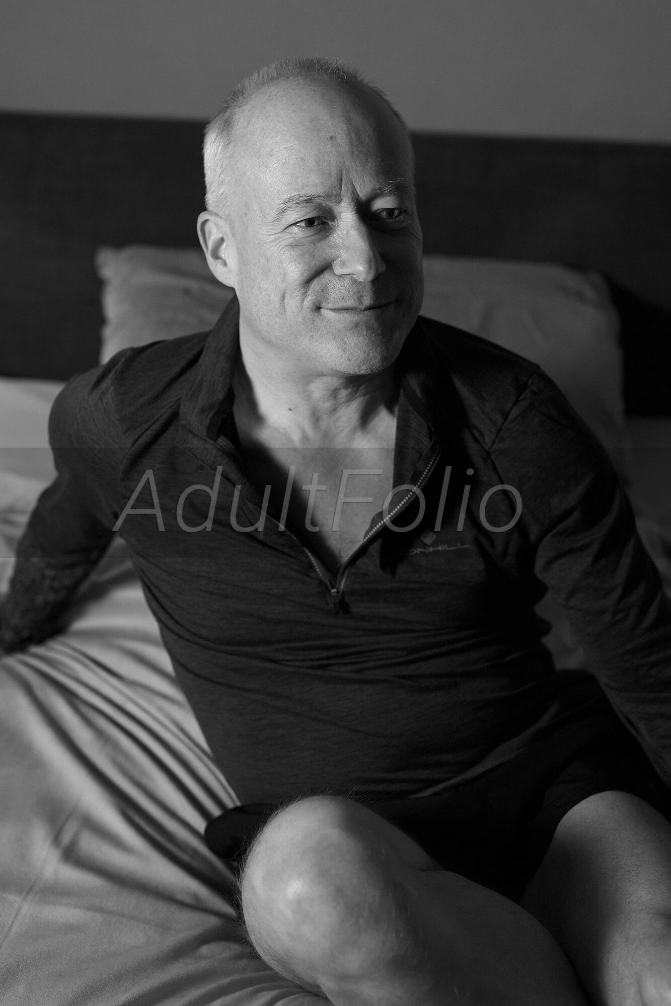 https://www.adultfolio.com/images/watermark/1090691.jpg