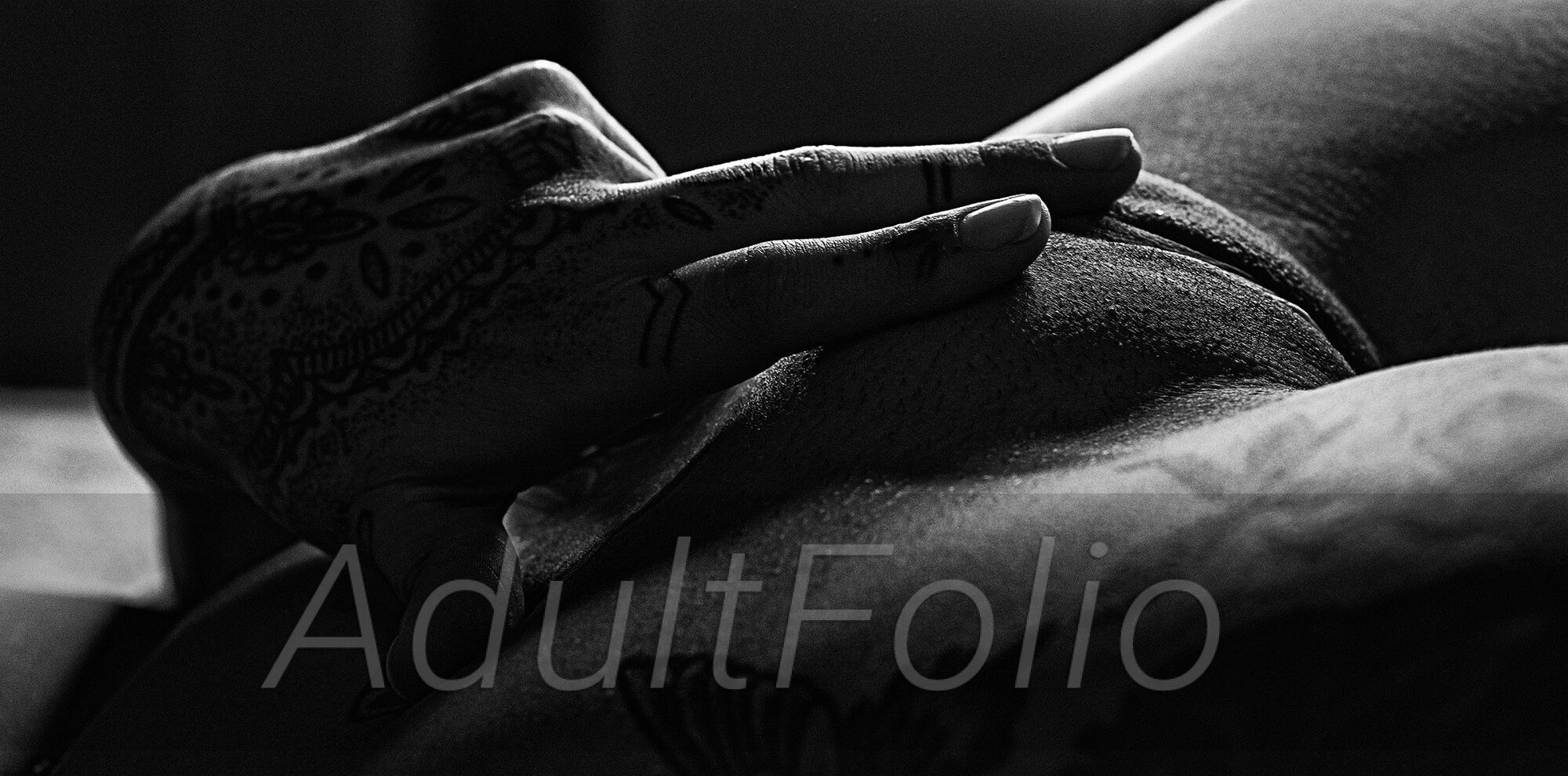 https://www.adultfolio.com/images/watermark/1098720.jpg