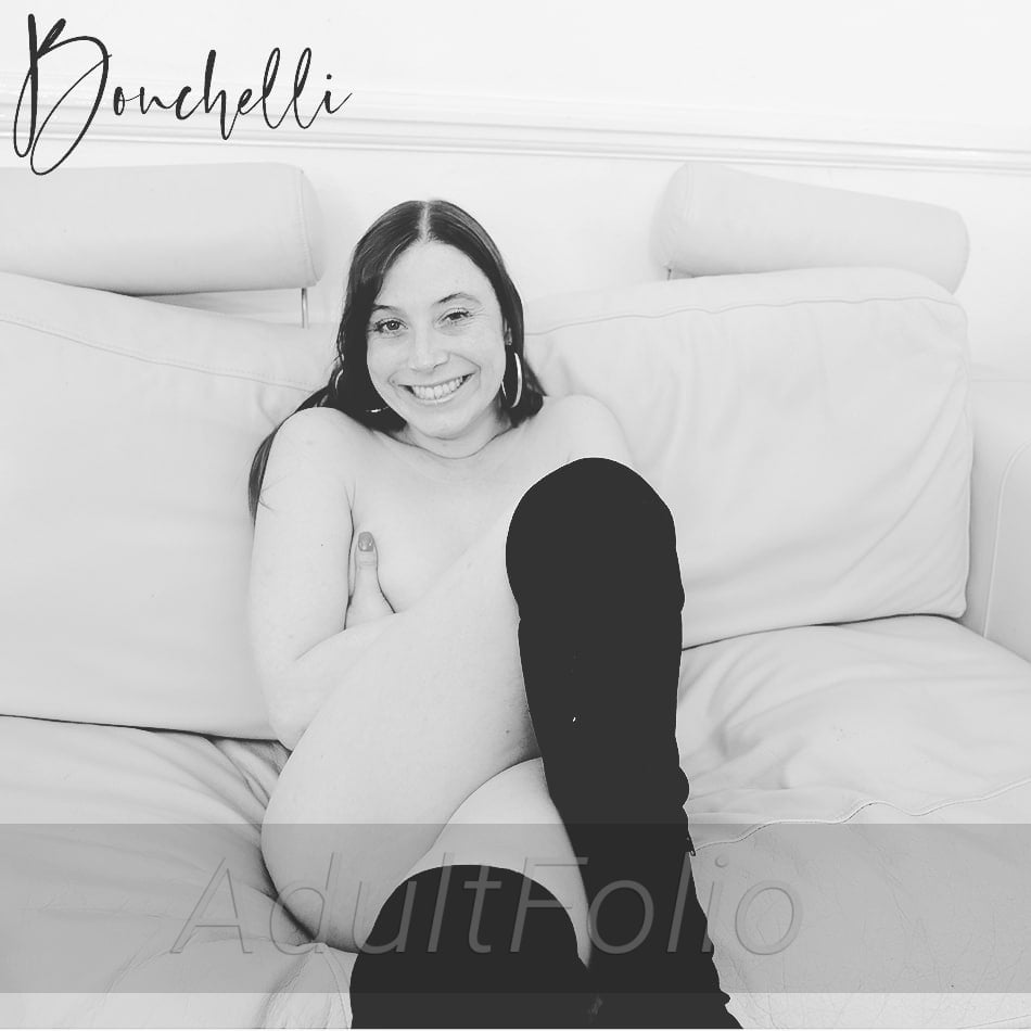 https://www.adultfolio.com/images/watermark/1098943.jpg