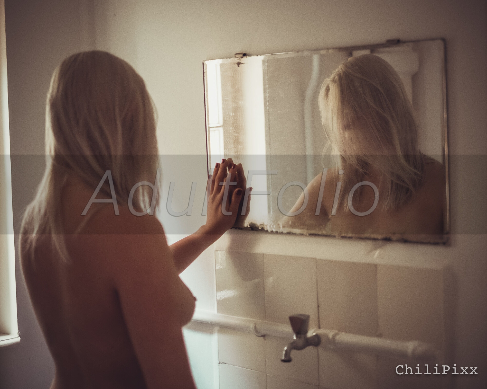 https://www.adultfolio.com/images/watermark/1109127.jpg