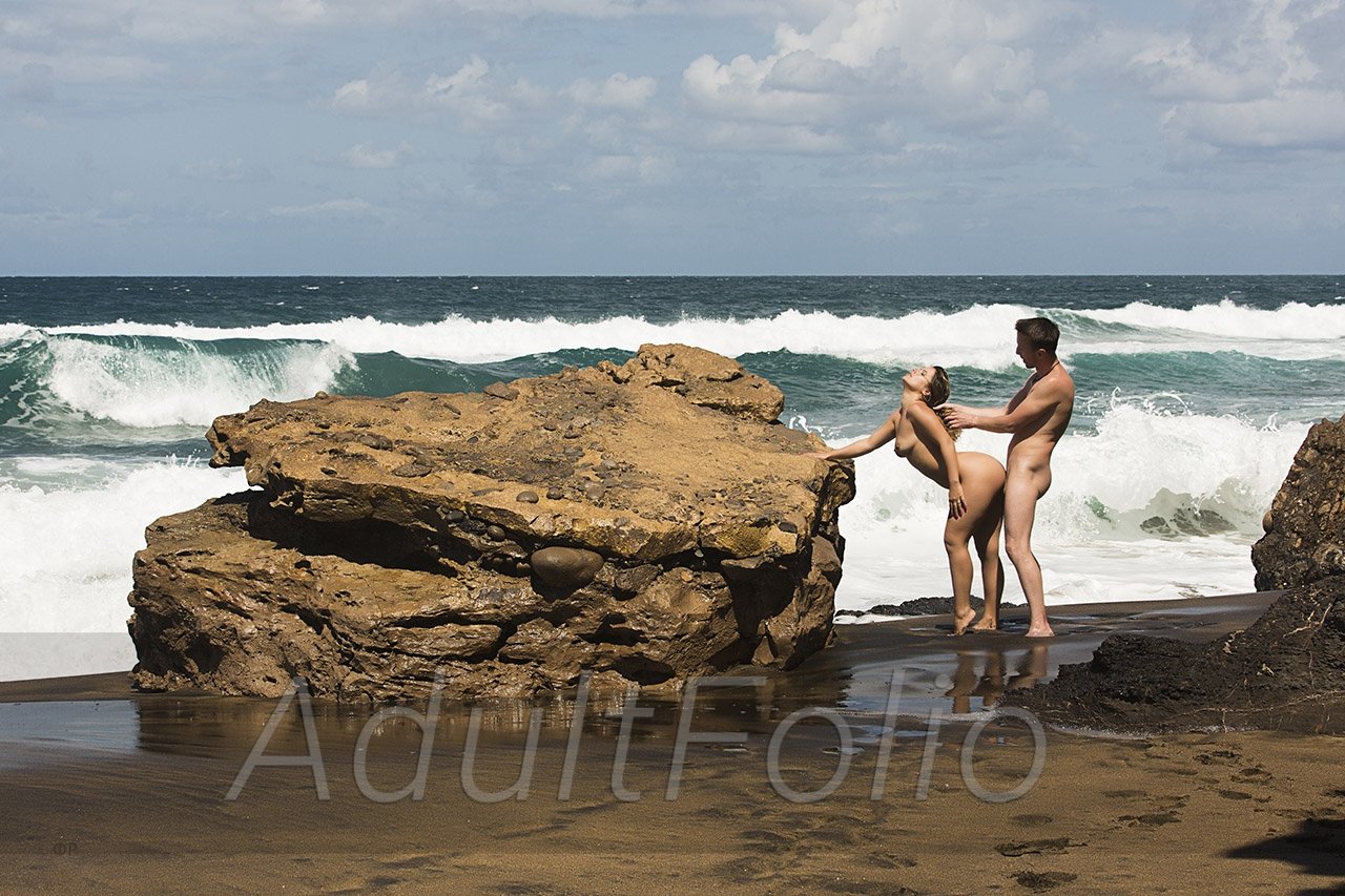 https://www.adultfolio.com/images/watermark/1118458.jpg