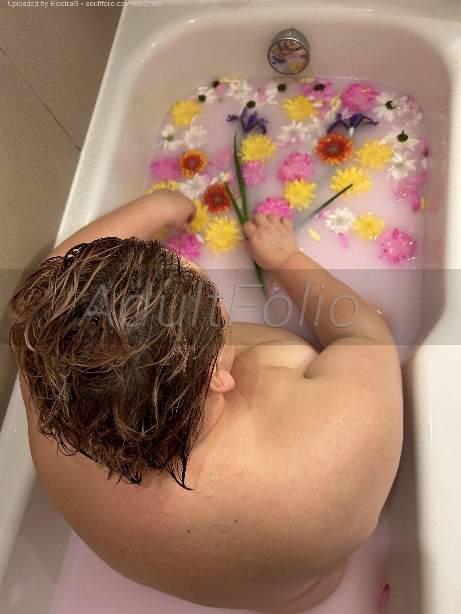 https://www.adultfolio.com/images/watermark/1141836.jpg