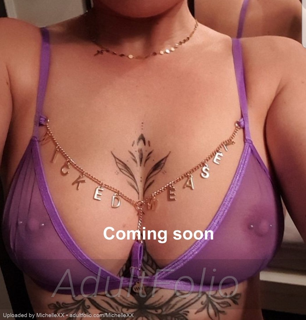 https://www.adultfolio.com/images/watermark/1166554.jpg