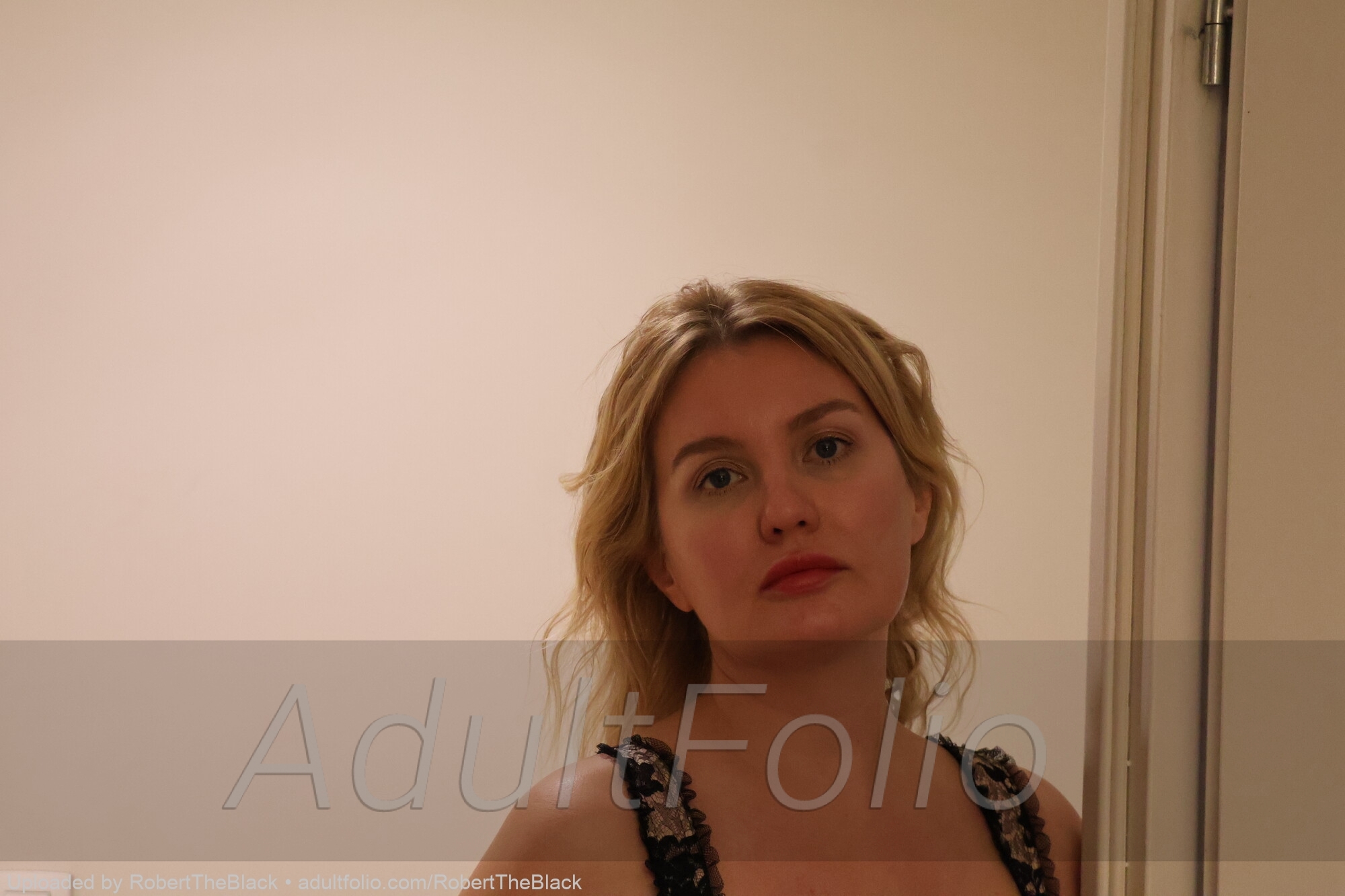 https://www.adultfolio.com/images/watermark/1373144.jpg