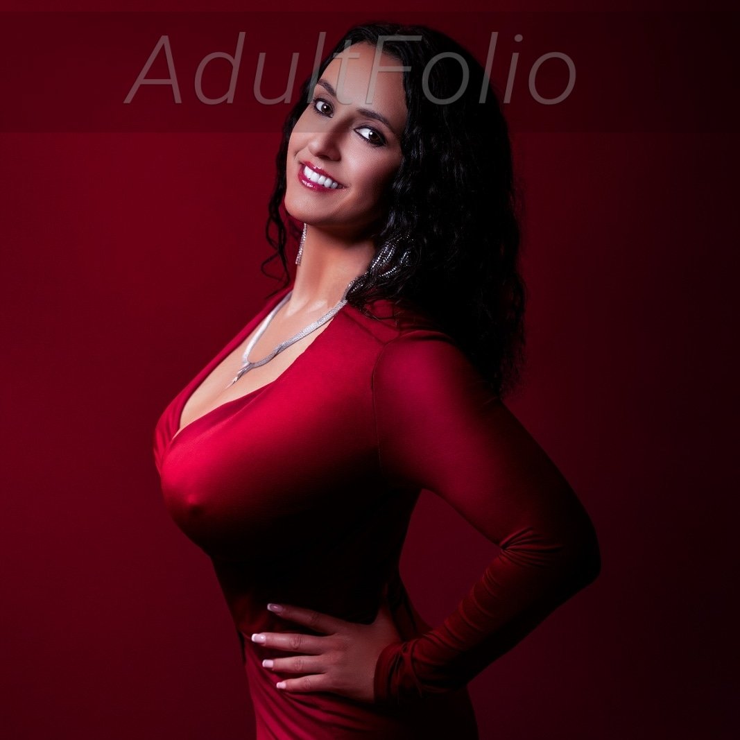 https://www.adultfolio.com/images/watermark/1481961.jpg