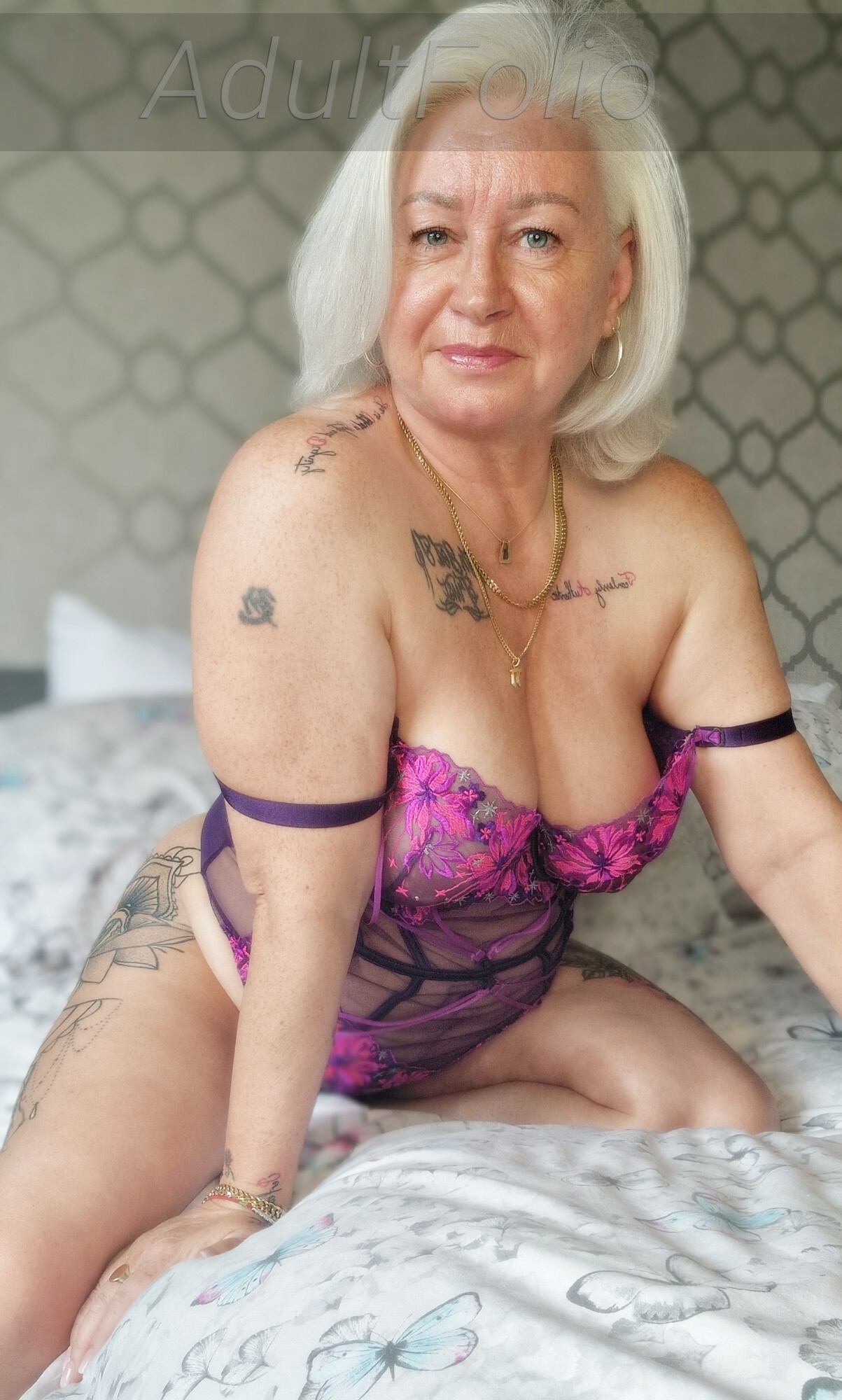 https://www.adultfolio.com/images/watermark/1492128.jpg