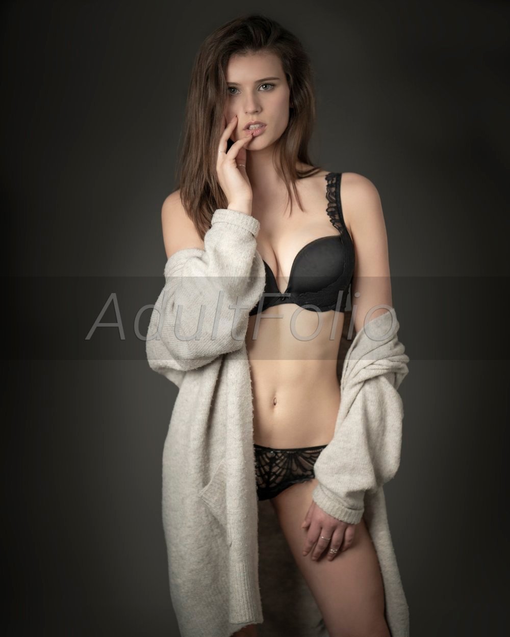 https://www.adultfolio.com/images/watermark/1495182.jpg