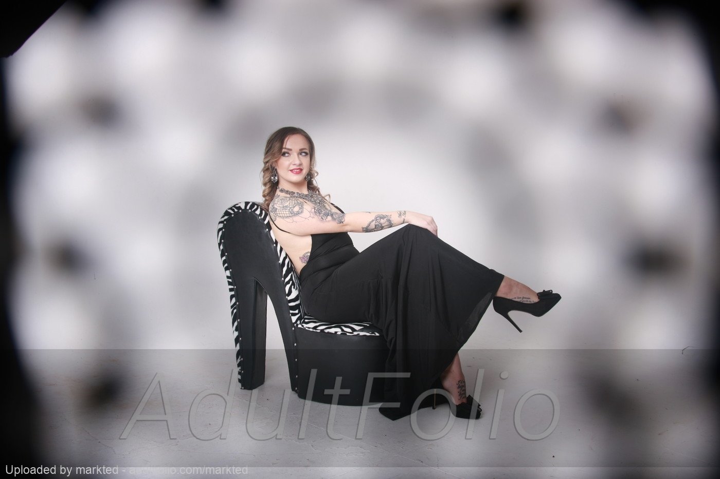 https://www.adultfolio.com/images/watermark/154922.jpg