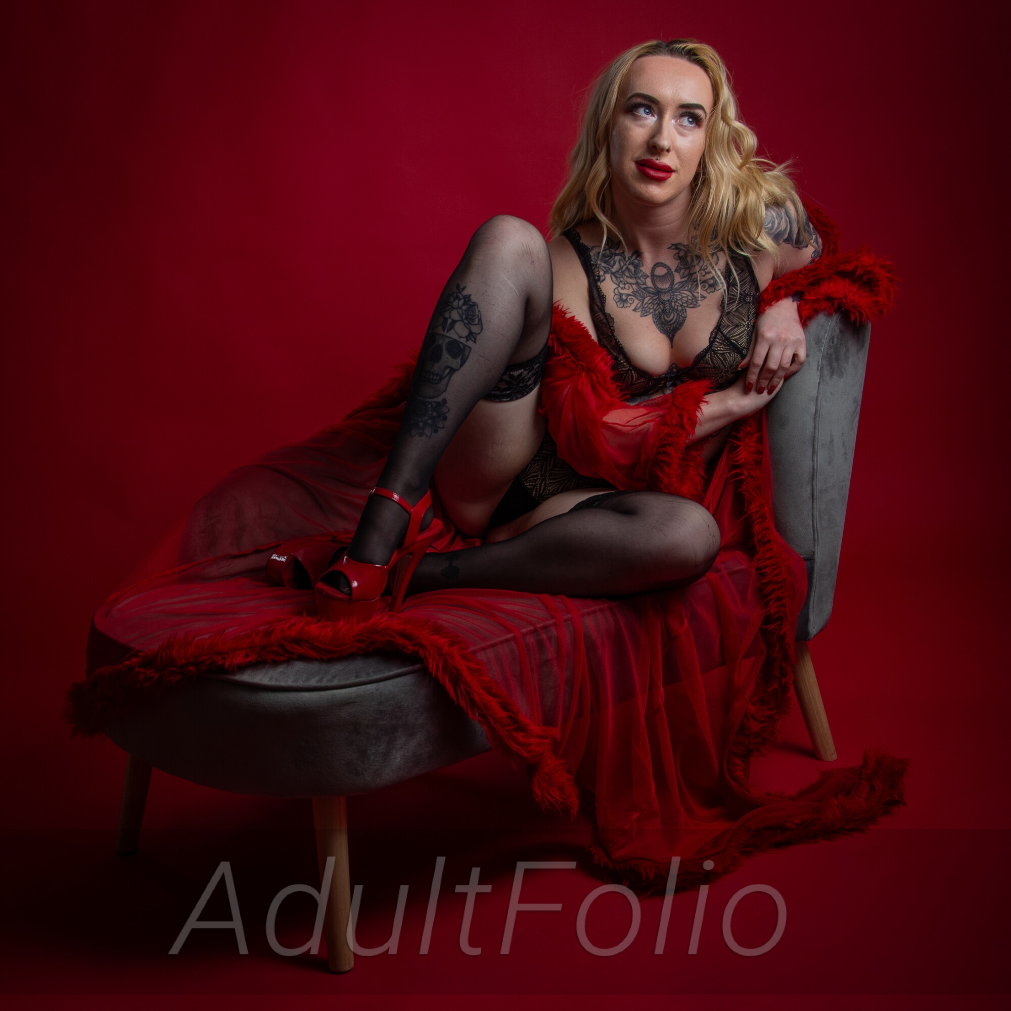 https://www.adultfolio.com/images/watermark/1557399.jpg