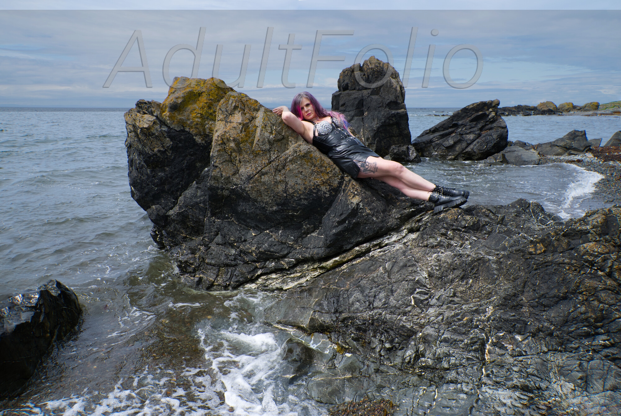 https://www.adultfolio.com/images/watermark/1564872.jpg