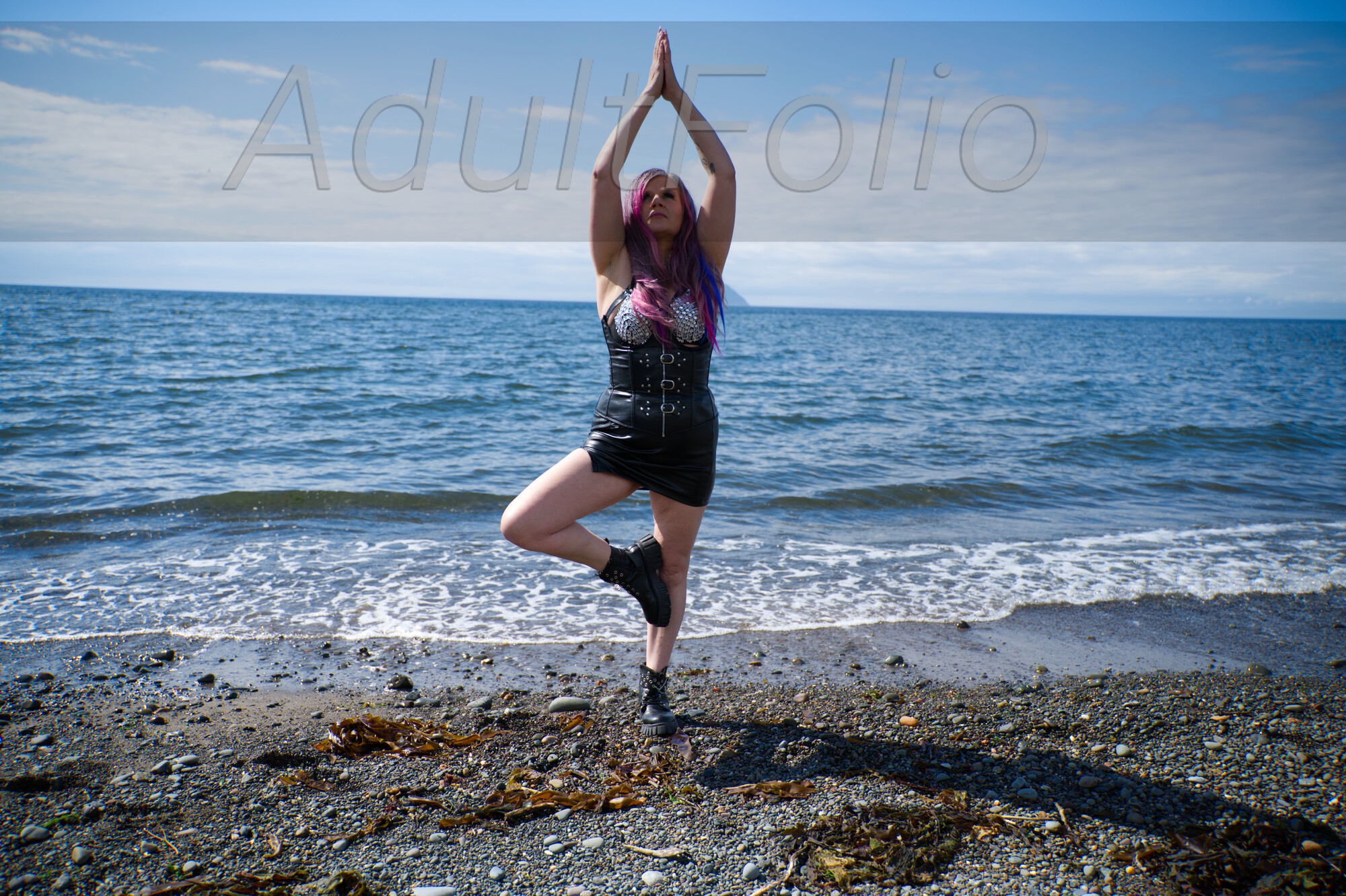 https://www.adultfolio.com/images/watermark/1564892.jpg