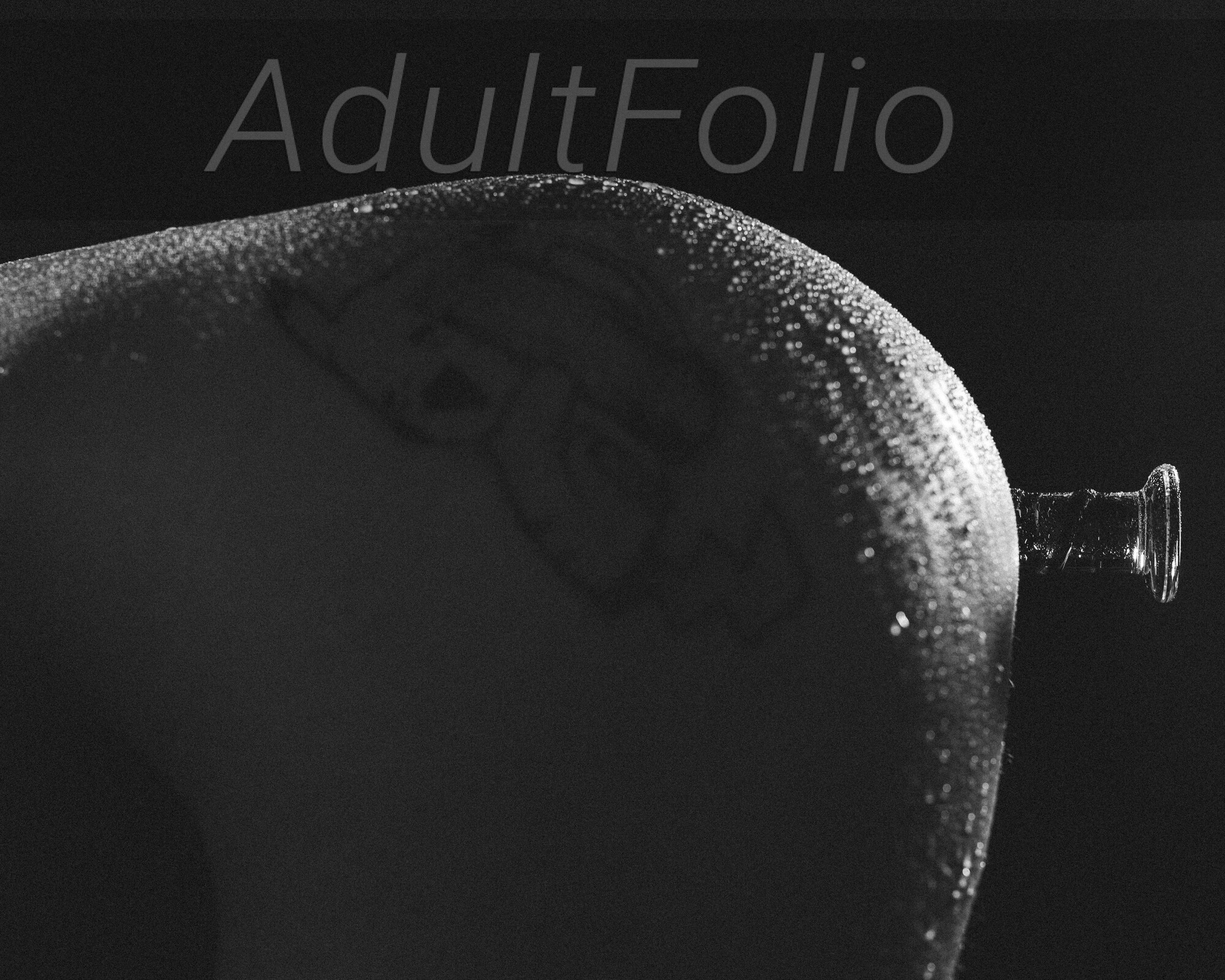 https://www.adultfolio.com/images/watermark/1588365.jpg