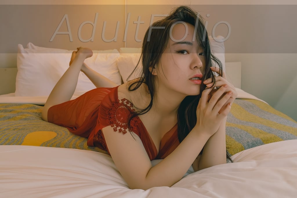 https://www.adultfolio.com/images/watermark/1590031.jpg