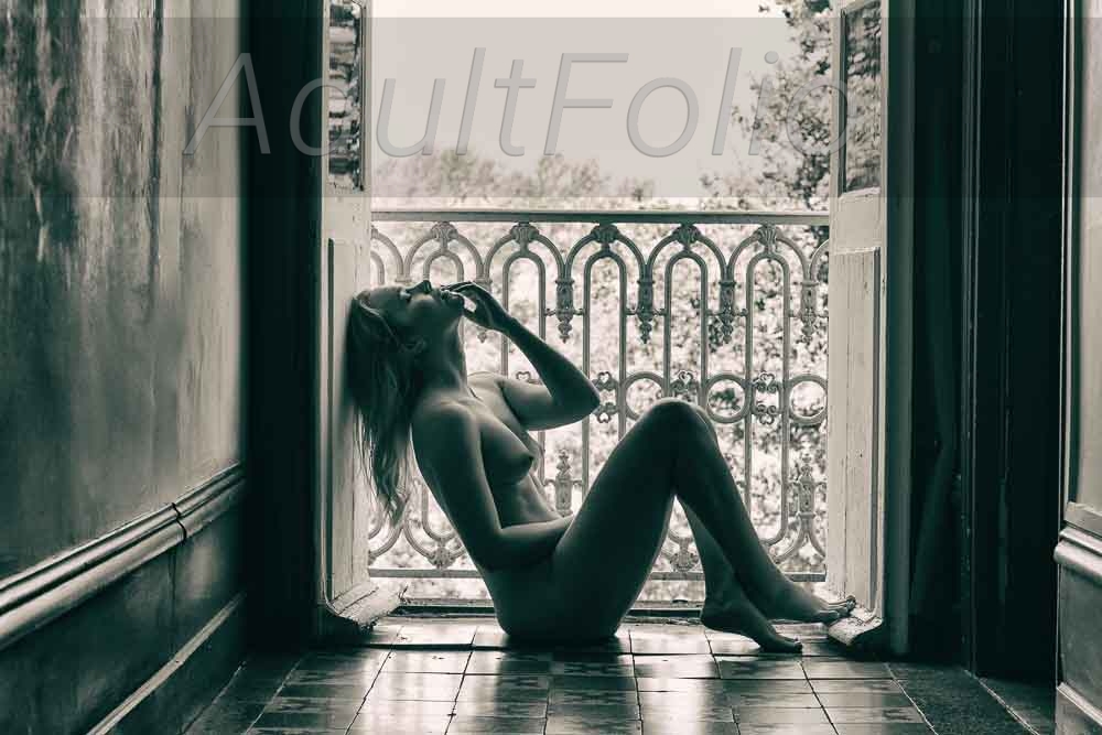 https://www.adultfolio.com/images/watermark/1599765.jpg