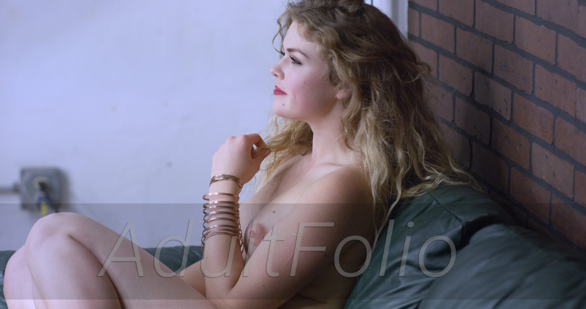 https://www.adultfolio.com/images/watermark/1616981.jpg