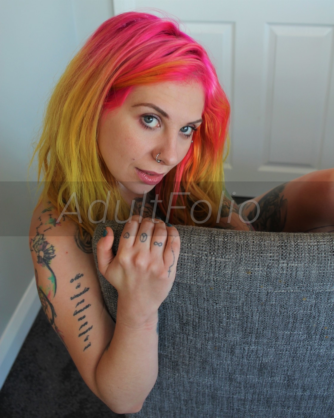 https://www.adultfolio.com/images/watermark/363656.jpg