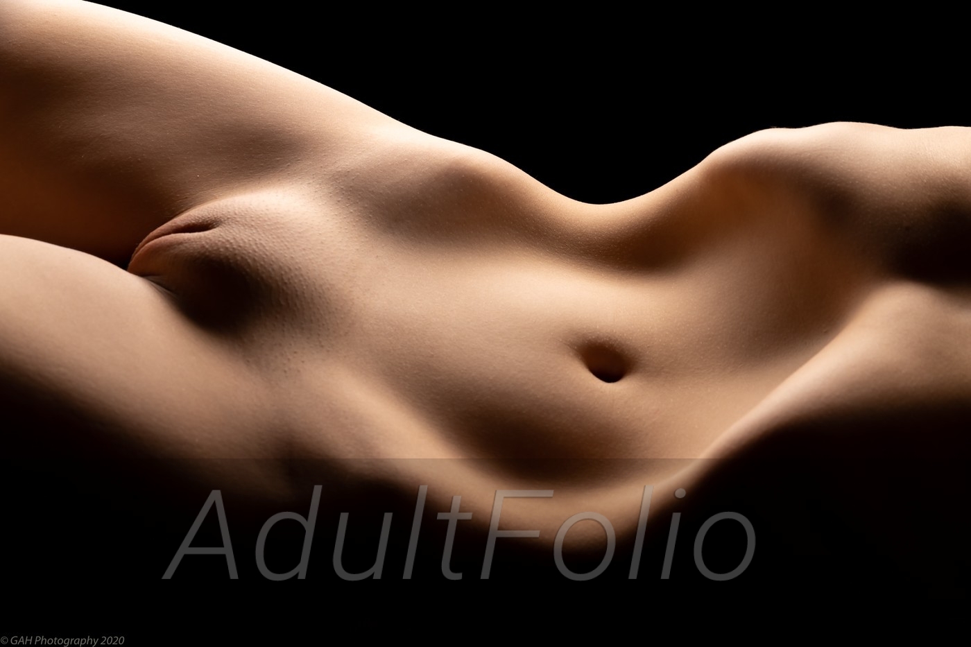 https://www.adultfolio.com/images/watermark/390632.jpg