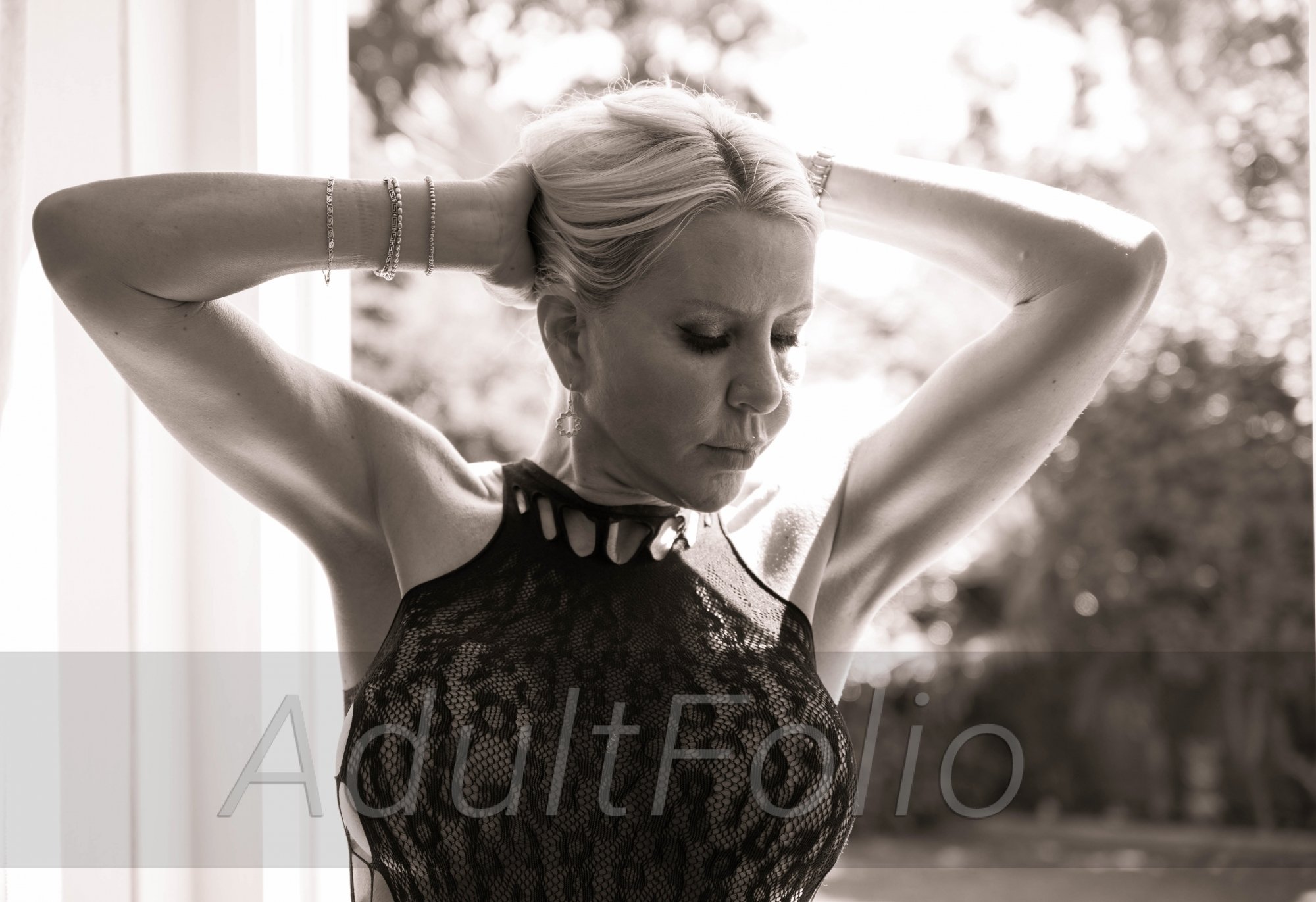 https://www.adultfolio.com/images/watermark/929645.jpg