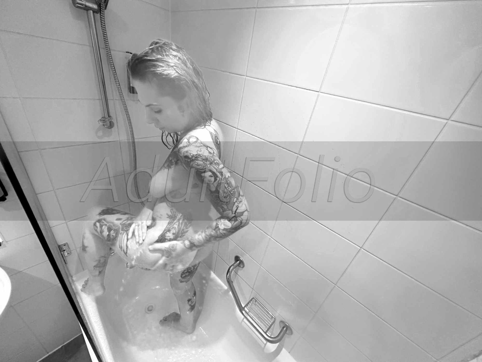 https://www.adultfolio.com/images/watermark/977489.jpg