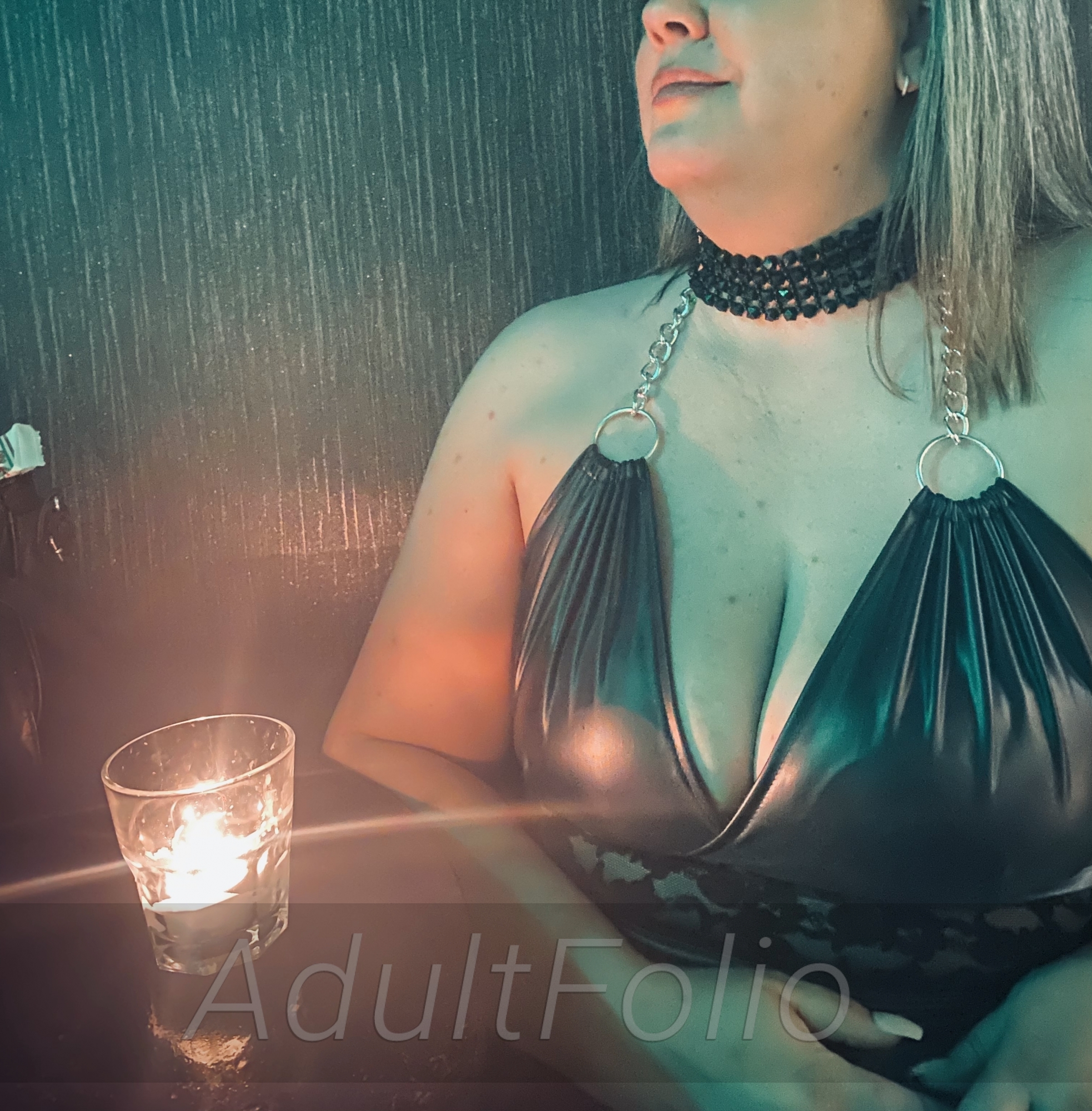 https://www.adultfolio.com/images/watermark/979497.jpg